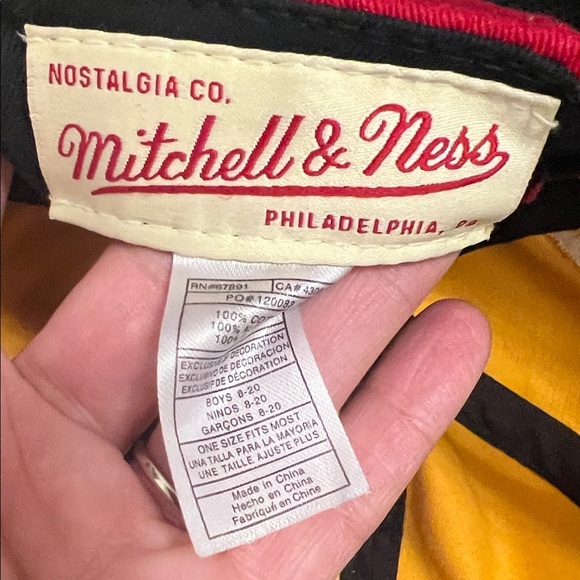 NWT Mitchell & Ness Yellow and Red Chiefs Cap - Picture 8 of 12